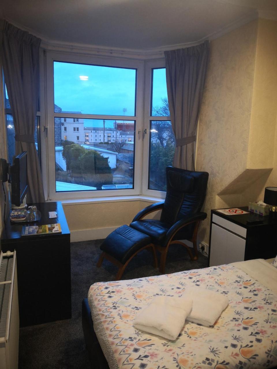 Alba Guest House Aberdeen Esterno foto